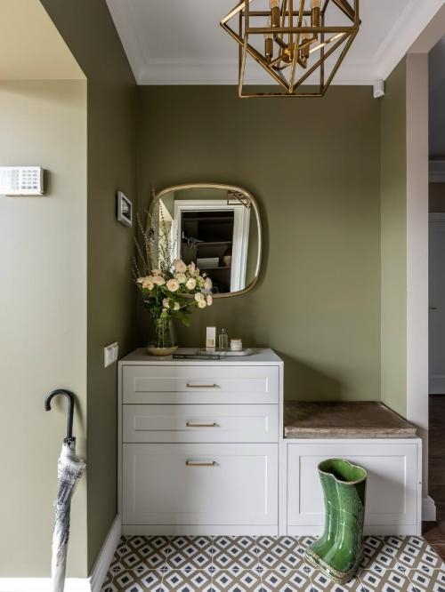 Заказчики - молодая семья - приобрели загородный дом в 50 км от Самары. 07