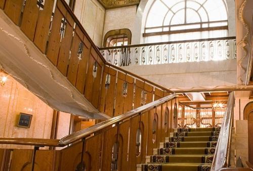 Какой не советской роскошью отличалась дача горбачева в форосе. 04