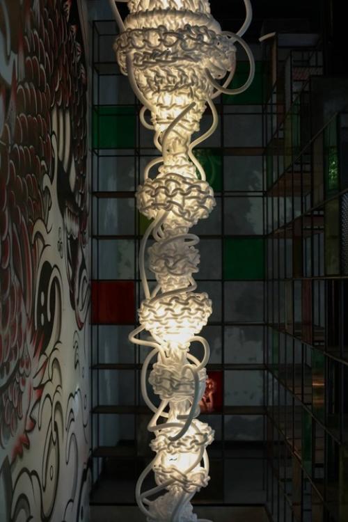 На дизайн - заводе Флакон теперь есть два места с моими вилатажными скульптурами: пена морская в пространстве @Barbus. 01