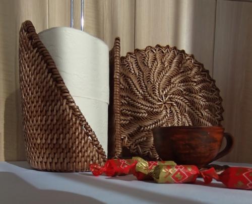 Полезный органайзер для кухни или ванной - подставка под бумажные полотенца. 02