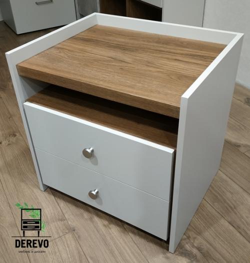 Маше выделена самая большая комната в квартире. 01