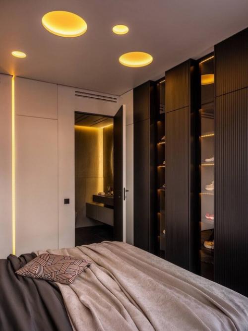 Утончённая двухкомнатная квартира для молодого человека. 03