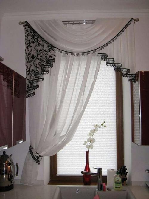 Шторы для кухни - это огромный размах фантазии хозяек, которые очень много времени проводят именно на кухне. 08