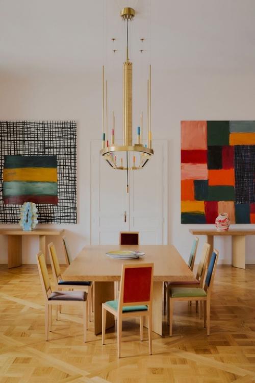 Клиент, любитель оперы, предоставил мне огромную свободу. 05