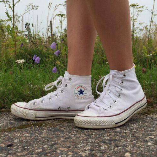 Что подарить лучшей подруге на 8 марта. 01