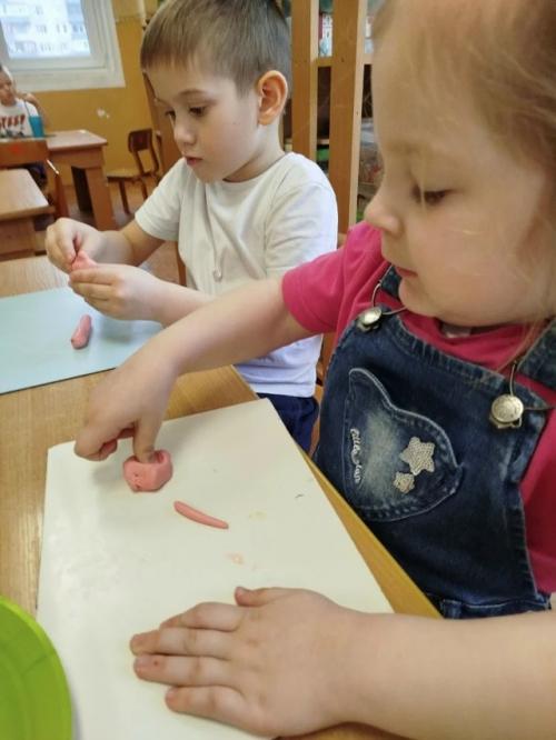 Нашиновости_14 группапочемучки лепкасмалышами игракуклами. 04 Нашиновости_14 группапочемучки лепкасмалышами игракуклами. 04