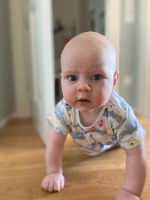 Кажется, мой контент семимильными шагами превращается в мамский. 02