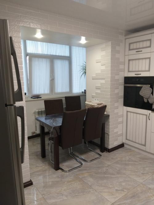 Не дизайнерский ремонт, но всё придумала сама.