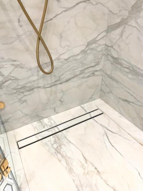 Новенький ремонт ванной комнаты в стиле ар - деко в квартире в центре Москвы. 02