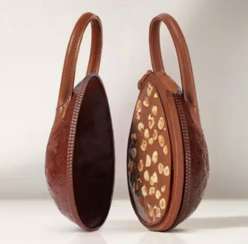 Louis Vuitton выпустил к пасхе сумочки из шоколада. 02