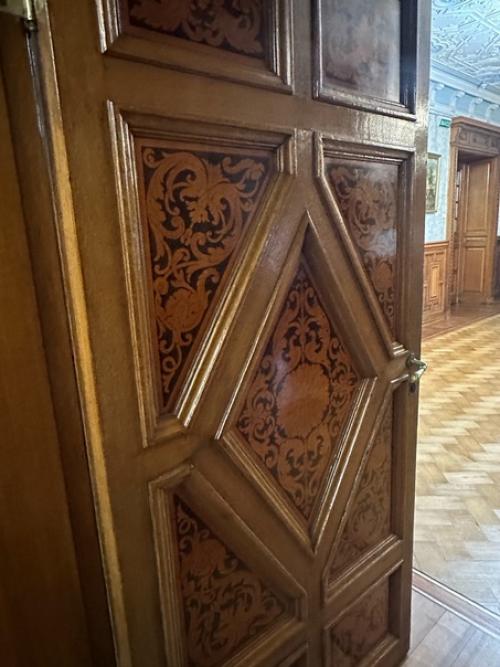 Масандровский дворец.  В своем нынешнем облике он для императора Александра III строился. 09