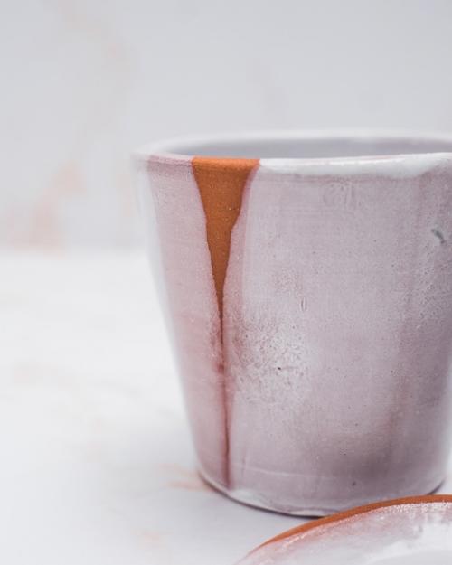 В январе я рассказывали о том, как мы с женой сходили на мастеркласс по лепке из глины. 02