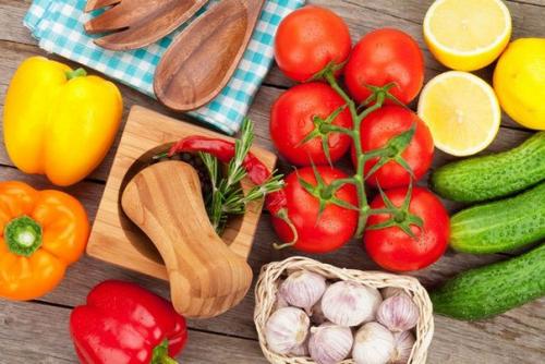 Как вырастить огород на подоконнике. 01