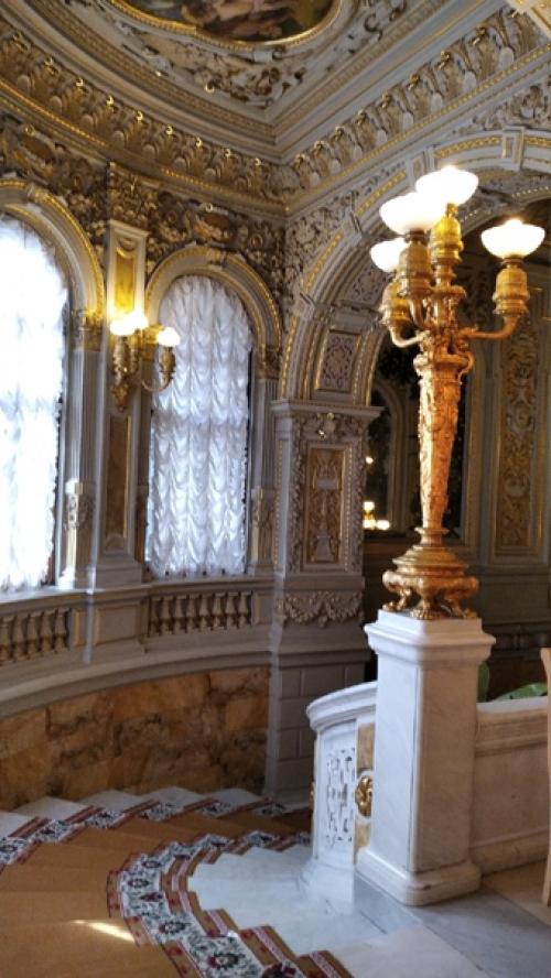 Вот представьте - все ваши родственники живут в отдельных домах в Шаговой близости от вашего дома. 06