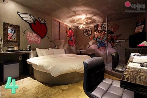 Внимание! Только в том случае, если вы планируете отдых в Корее, то, возможно, у вас возникает вопрос, в каком отеле остановиться. 06 Внимание! Только в том случае, если вы планируете отдых в Корее, то, возможно, у вас возникает вопрос, в каком отеле остановиться. 06