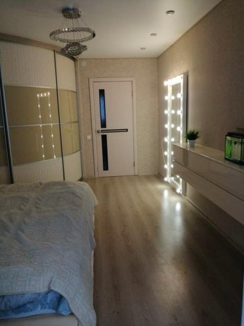 Гардеробная в спальне - это и правда классное решение. 02