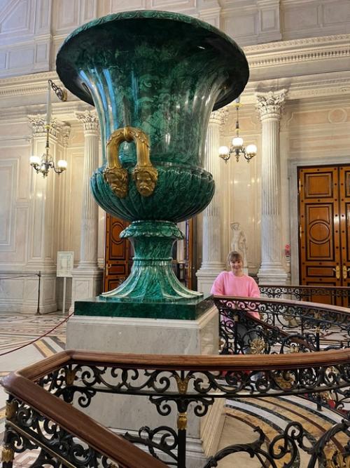 Зимнему дворцу на главной площади Петербурга уже более 250лет. 04 Зимнему дворцу на главной площади Петербурга уже более 250лет. 04