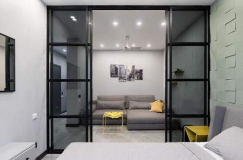 Лаконичный, стильный интерьер квартиры площадью 44 кв. 05