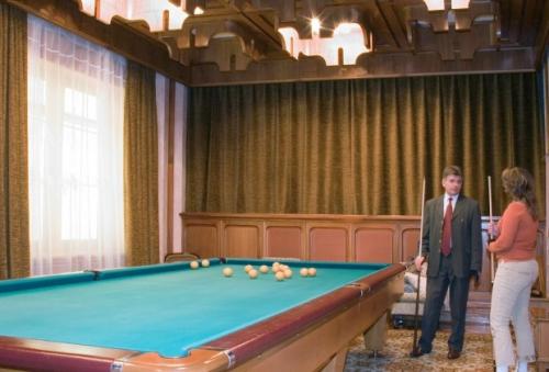 Какой не советской роскошью отличалась дача горбачева в форосе. 07