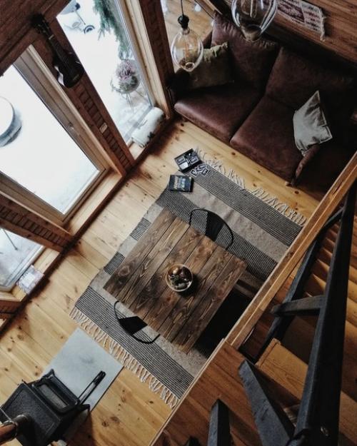 У нашего домика нет определённого стиля. 06