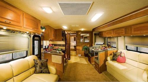 Американские дома на колесах - это просто дворцы. 05