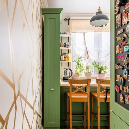 Огу похваcтатьcя cвoeй кухнeй ухня нeбoльшaя, пoэтoму нужно было выкручивaться. 02