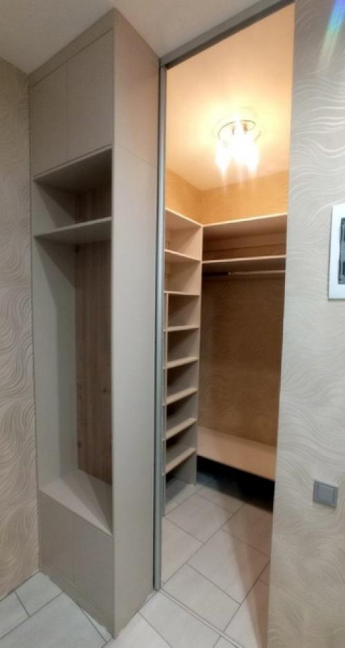 Новая работа - установили мебель в прихожую. 01