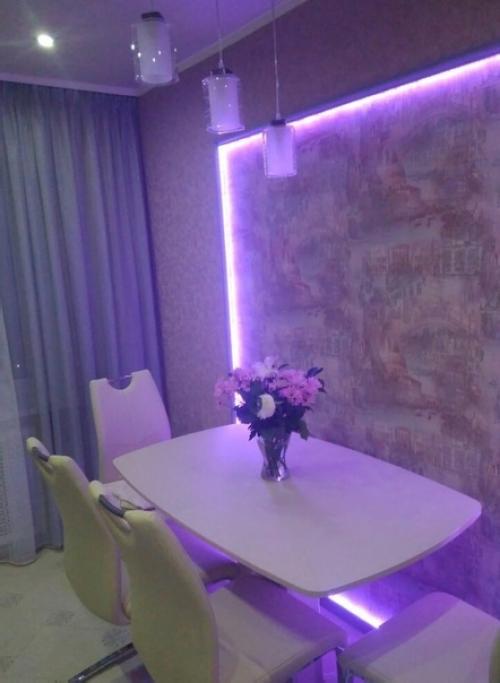 Вы только посмотрите, как подсветка кардинально меняет кухню! 03