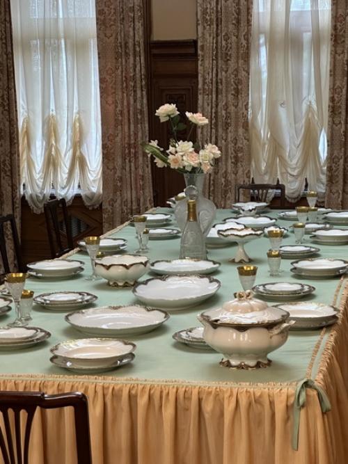 Масандровский дворец.  В своем нынешнем облике он для императора Александра III строился. 03