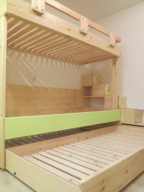 Просторная детская для кати и Олега, а вернее, для их замечательных детишек - кости и Алены! 09