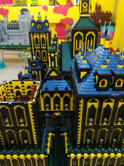 Последнее время жизнь на каких-то беспредельных скоростях мчит. 07