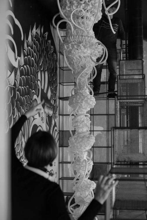 На дизайн - заводе Флакон теперь есть два места с моими вилатажными скульптурами: пена морская в пространстве @Barbus. 07