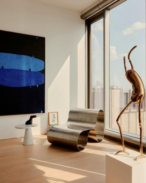 Нью-йоркская квартира, которая больше похожа на частный музей. 05