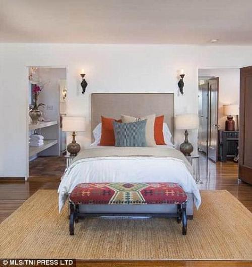 Эллен помпео продает дом в средиземноморском стиле. 05