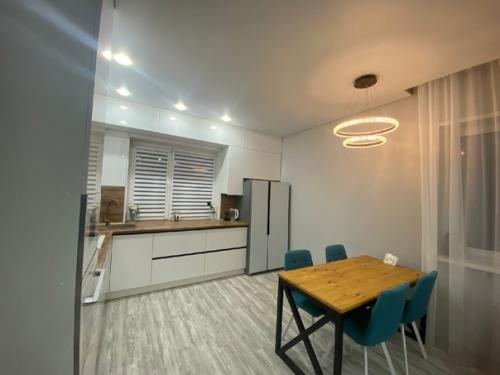 Белая кухня - это легкость, свежесть, свобода и чистота. 04