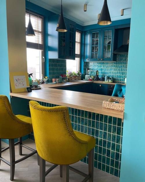 Плитка с эффектом водной глади на кухне. 01