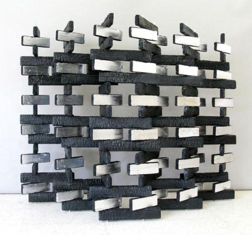 Стильная интерьерная перегородка, которая понравится любителям всего необычного. 03