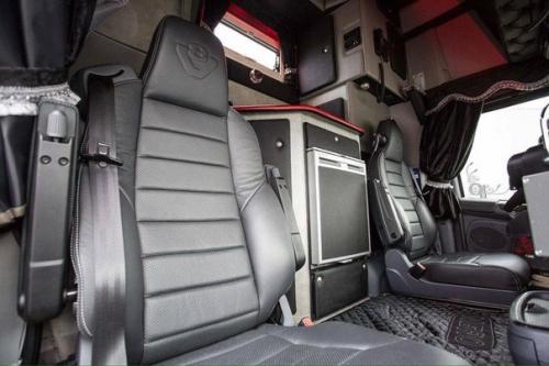 Казалось бы, почти обычная скания. 05