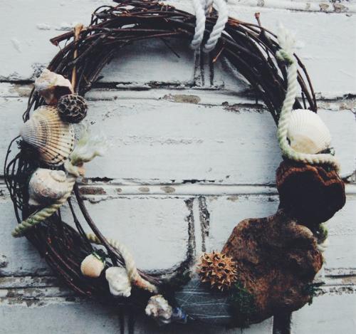 Как и многие пермяки с дефицитом витамина D, осенью, зимой и весной я мечтаю о море, а летом активно делаю вид, что вот-вот поеду. 02