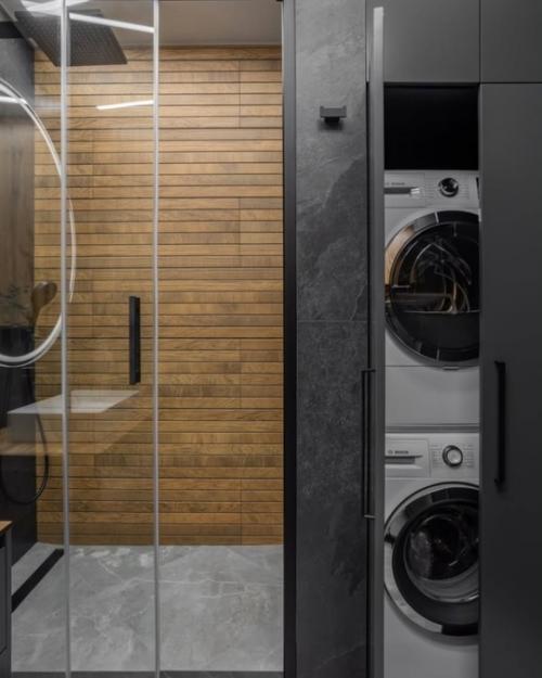 Многие боятся темных интерьеров, но на деле в таком пространстве складывается уютная атмосфера, в которой комфортно находиться. 05