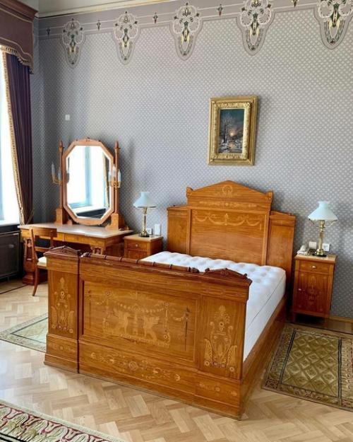 Уверены, что сохранить историческое здание гостиницы националь со всей его уникальной начинкой покруче самого современного дизайна. 04