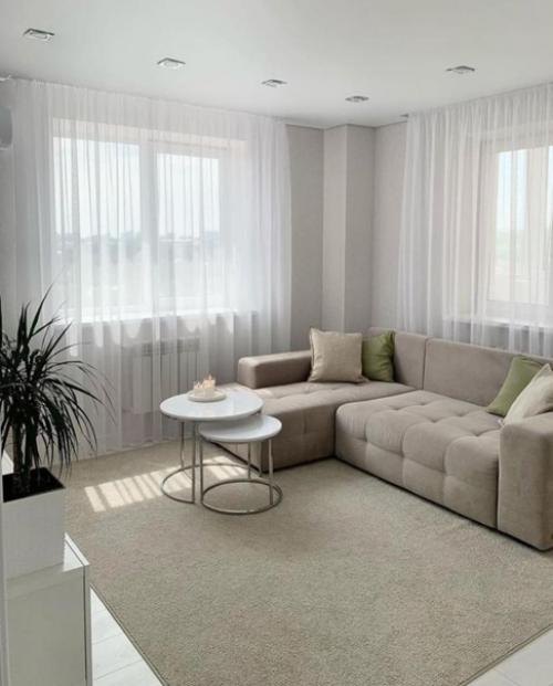 Просторная квартира. В светлых тонах. 02