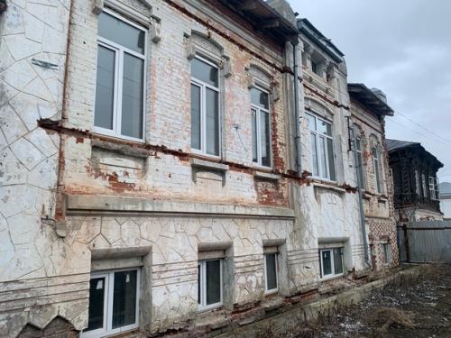 5 апреля прошел субботник в доме теребина, силами работников культуры и музея, был убран мусор и расчищены комнаты. 02