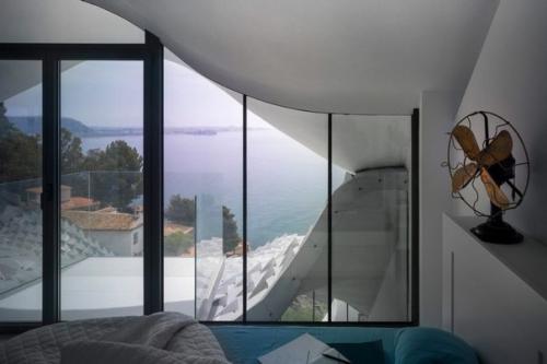 Необычный дом в форме морской волны. 01