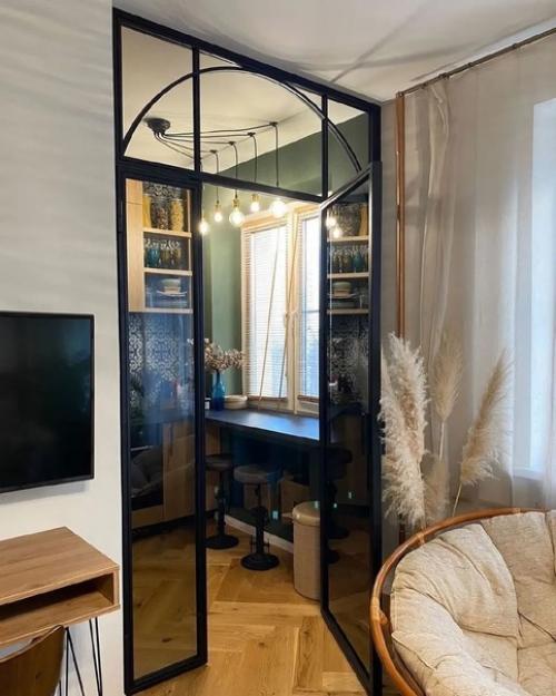 Вот такая необычная интерпретация интерьера хрущевки получилась у дизайнера Olga_About_Design. 02