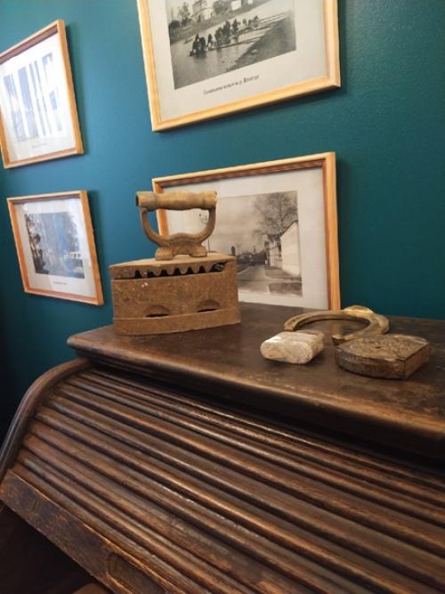 Работаю напротив знаменитого в Вологде Дома с Лилиями. 03