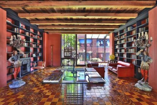 Rooms Hotel в Тбилиси. 01