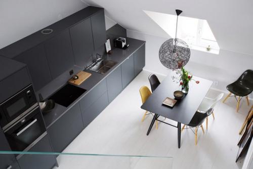 Современная квартира под крышей в Стокгольме (68 кв. 07