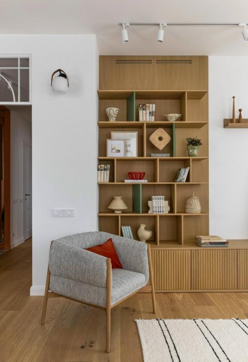 Колорблокинг: квартира в Москве для семьи с двумя детьми. 01