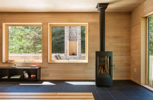 Уют загородного дома на берегу озера. 05